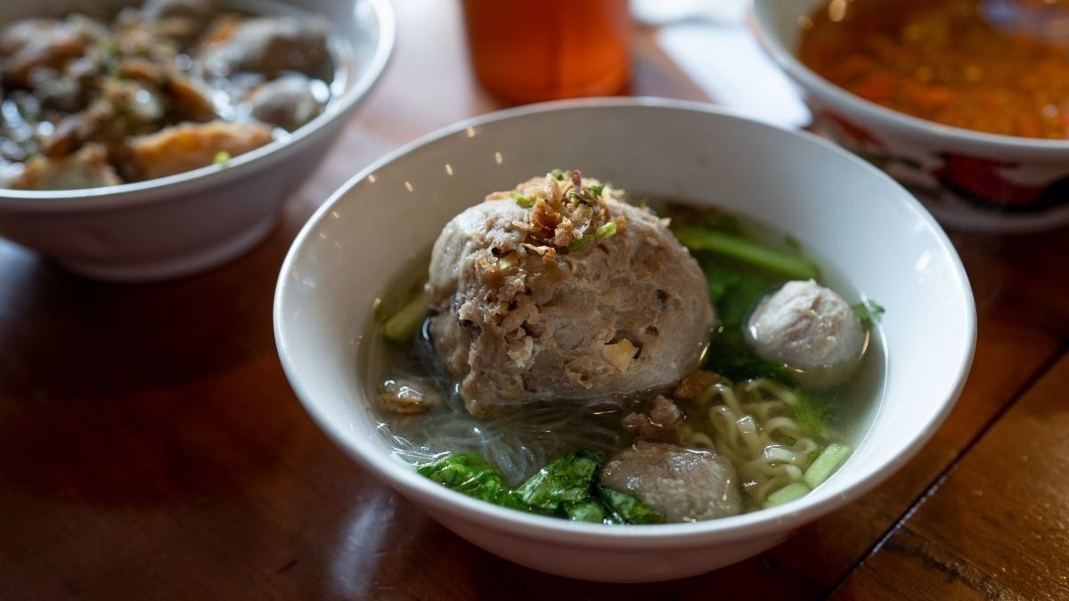 Makan Bakso Setelah Operasi Caesar Ternyata Bahaya lho Bun! Simak Penjelasannya Makan Bakso Setelah Operasi Caesar Ternyata Bahaya lho Bun! Simak Penjelasannya