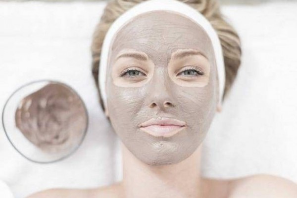 6 Clay Mask Lokal Terbaik Yang Harus Kamu Coba 6 Clay Mask Lokal Terbaik Yang Harus Kamu Coba