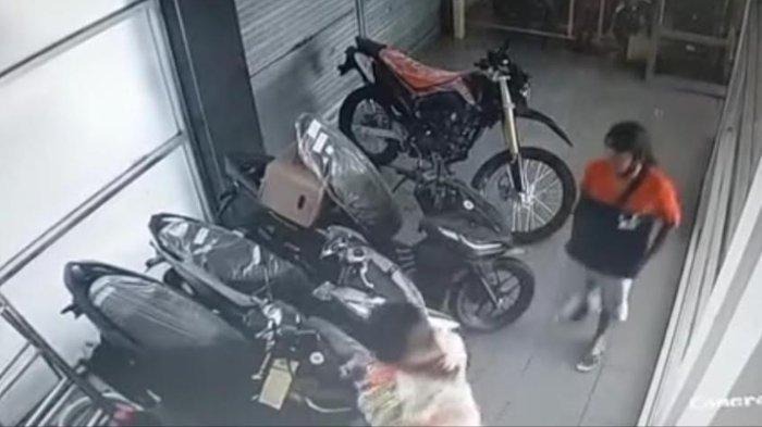 Sudah 6 Kali Motor Dicuri di Masjid Ini, Marbot Sebut Pernah 2 Motor Jemaah Hilang Bersamaan Sudah 6 Kali Motor Dicuri di Masjid Ini, Marbot Sebut Pernah 2 Motor Jemaah Hilang Bersamaan