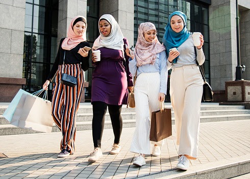 Trend Fashion Muslimah Terupdate, Kamu Wajib Tahu! Trend Fashion Muslimah Terupdate, Kamu Wajib Tahu!