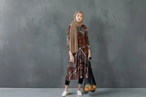 4 Gaya Fashion Muslimah Indonesia, Elegan dan Kekinian! 4 Gaya Fashion Muslimah Indonesia, Elegan dan Kekinian!