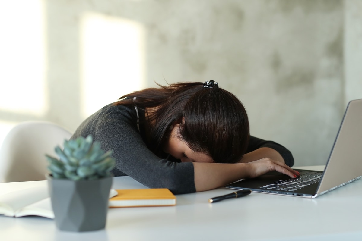 Jangan Biarkan Stress Menganggu Pekerjaan! Ikuti 8 TIPS Ini Untuk Atasi Stress!