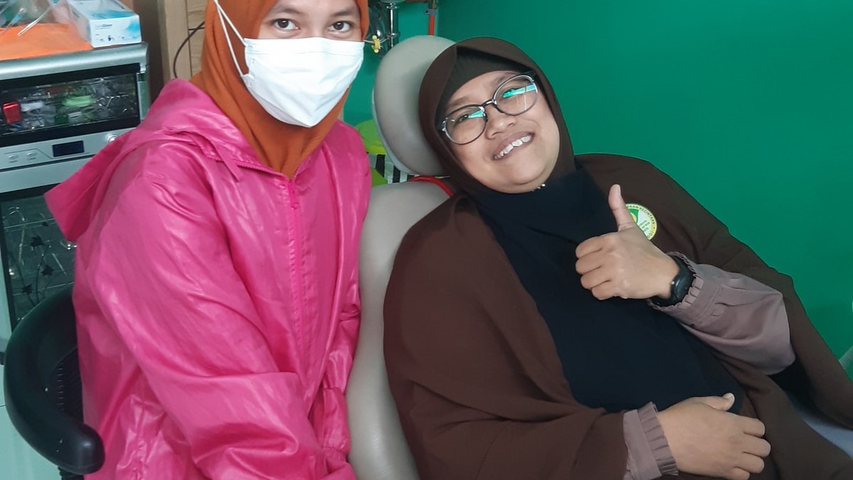 Dokter Gigi Solo Pasang Behel: Usia Minimal Anak Pakai Kawat Gigi 081234871800