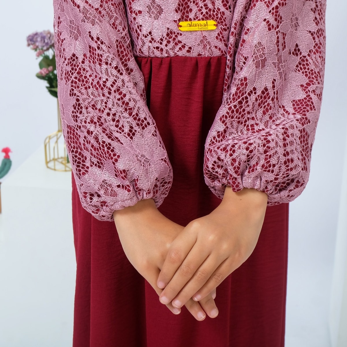 Detail bagian tangan
