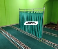 pembatas masjid