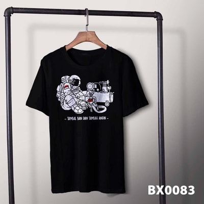 Kaos Astronot Tambal Ban