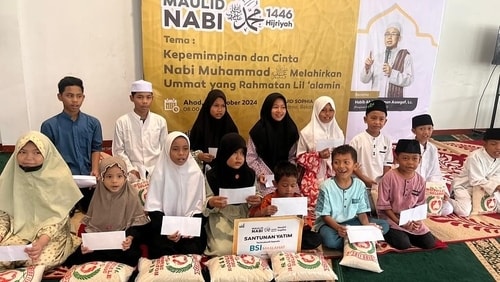 Bahagianya anak yatim piatu belajar dan bermain bersama di masjid masjid sophia