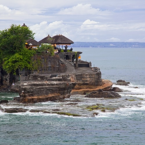 Pemandangan Pura Tanah Lot Bali Paket Tour 3H2M