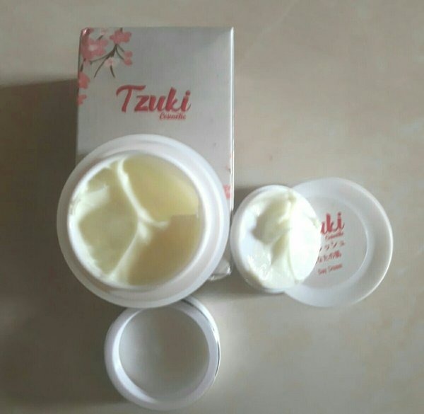 Tzuki Cream Jepang
