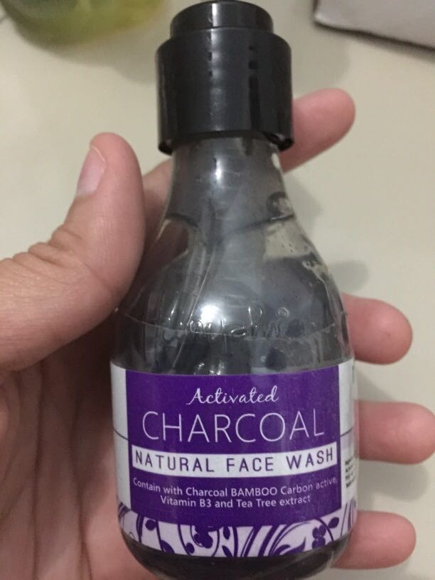 Charcoal Natural Facial Wash