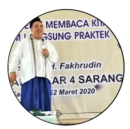Biografi Ringkas

KH. Fahrudin merupakan alumni Pondok Pesantren Sarang, Rembang.

Beliau pernah berkhidmat sebagai Ustaz di Madrasah Wustho Pondok Pesantren Al Ittihad.
Selain itu, beliau juga pernah dilantik sebagai Pengetua di Madrasah Diniyyah PP Mansyaul Huda, Jetak, Wedung, Demak.

Dalam khidmatnya kepada masyarakat, KH. Fahrudin turut diberi amanah untuk menjawat jawatan sebagai Ketua Kampung Jungpasir.

Pada Januari 2021, KH. Fahrudin telah kembali ke rahmatullah.